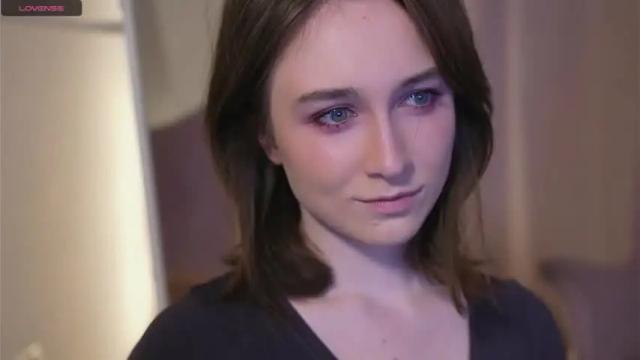 Image 2 of monimauve_ Stream on Chaturbate on 15 months ago