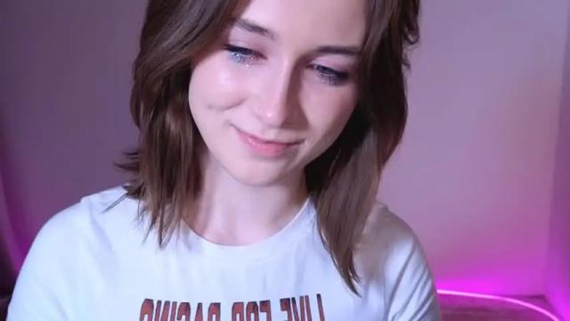 Image 11 of monimauve_ Stream on Chaturbate on 20 months ago