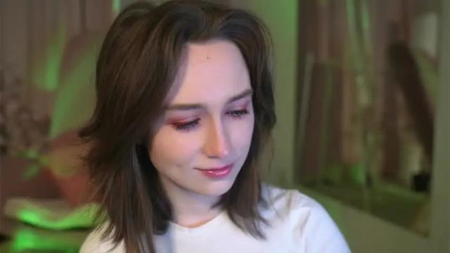 Image 2 of monimauve_ Stream on Chaturbate on 15 months ago