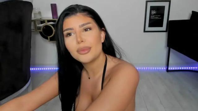Image 7 of moniqueeass Stream on Chaturbate on 1 month ago