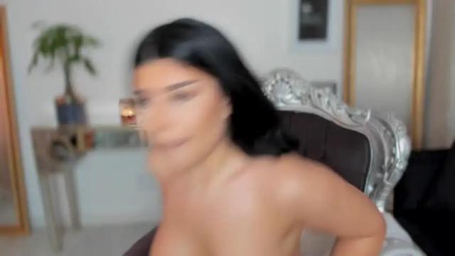 Image 3 of moniqueeass Stream on Chaturbate on 1 day ago