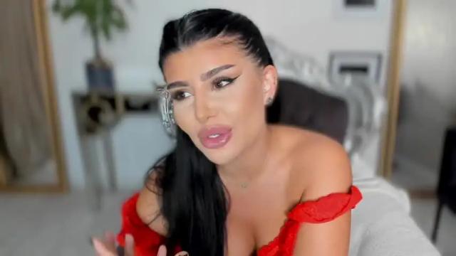 Image 12 of moniqueeass Stream on Chaturbate on 5 months ago