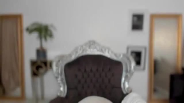 Image 8 of moniqueeass Stream on Chaturbate on 5 months ago