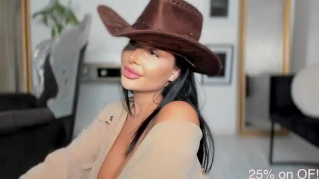 Image 12 of moniqueeass Stream on Chaturbate on 4 months ago