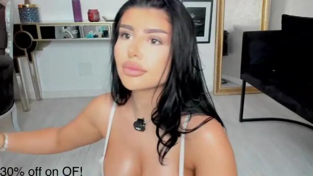 Image 11 of moniqueeass Stream on Chaturbate on 3 months ago