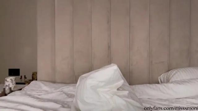 Image 3 of moniqueeass Stream on Chaturbate on 2 months ago