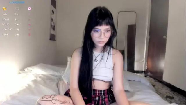 Image 7 of monserrat_gil Stream on Chaturbate on 4 months ago