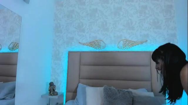 Image 8 of monserrat_towers Stream on Chaturbate on 1 month ago