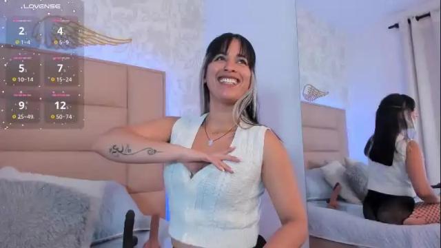 Image 10 of monserrat_towers Stream on Chaturbate on 1 month ago