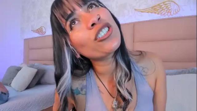 Image 7 of monserrat_towers Stream on Chaturbate on 1 month ago