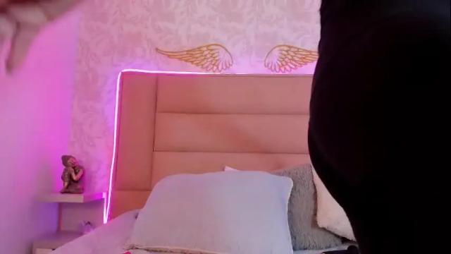 Image 7 of monserrat_towers Stream on Chaturbate on 17 days ago