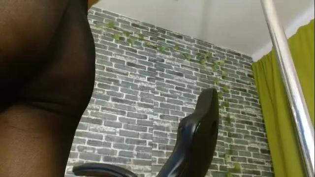 Image 2 of monsserattcruz Stream on Chaturbate on 1 month ago