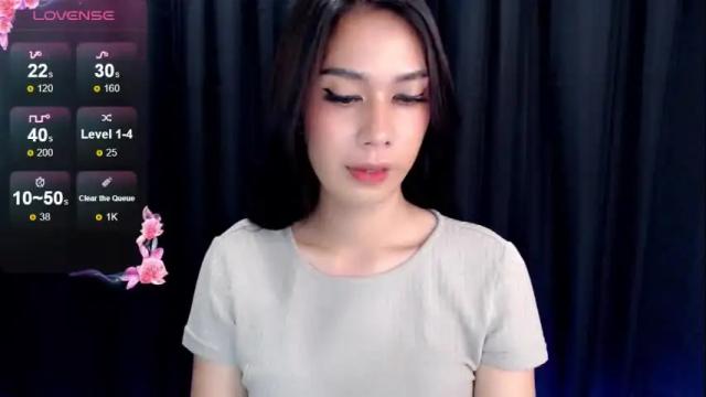 Image 4 of montrous_princessx Stream on Chaturbate on 1 month ago