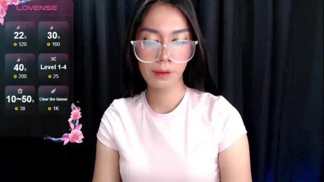 Image 8 of montrous_princessx Stream on Chaturbate on 1 month ago