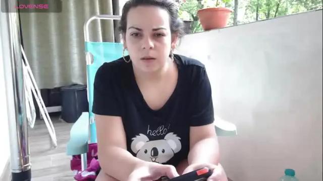 Image 2 of montserrat123 Stream on Chaturbate on 12 days ago