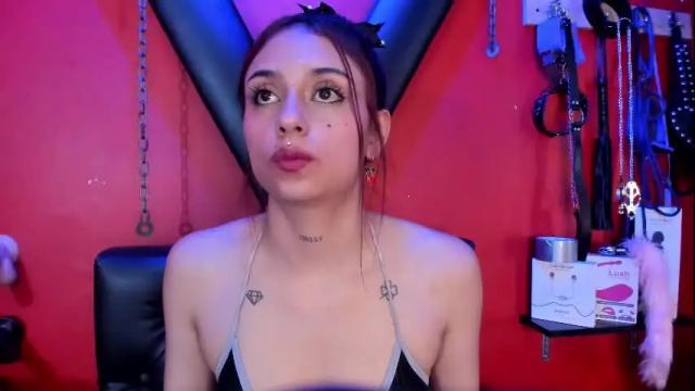 Image 3 of monttserratt Stream on Chaturbate on 25 days ago