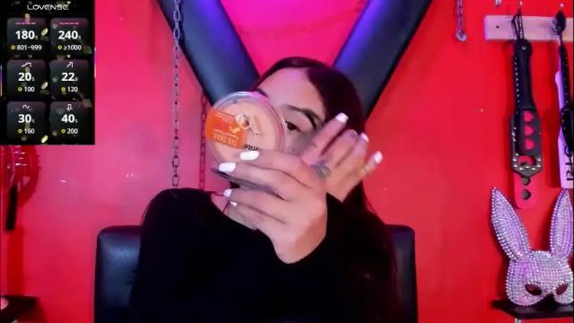 Image 2 of monttserratt Stream on Chaturbate on 1 month ago