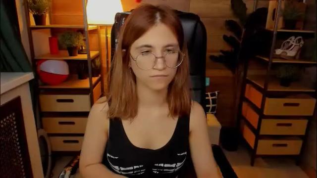 Image 6 of moon13152 Stream on Chaturbate on 2 months ago