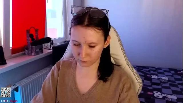 Image 2 of moon_avengers Stream on Chaturbate on 6 days ago