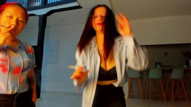 Image 2 of moon_blue222 Stream on Chaturbate on 13 months ago