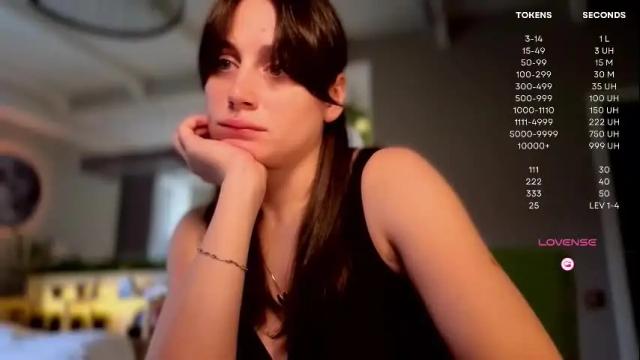 Image 3 of moon_deity Stream on Chaturbate on 6 months ago