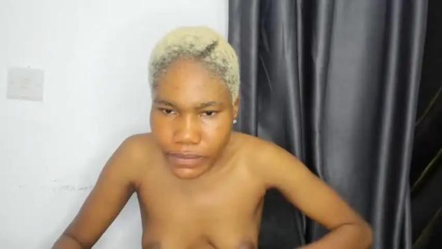 Image 4 of moon_lighz Stream on Chaturbate on 19 months ago