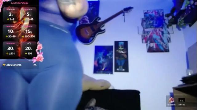 Image 2 of moon_ligth18 Stream on Chaturbate on 2 months ago