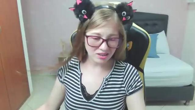 Image 4 of moon_lunna Stream on Chaturbate on 17 months ago