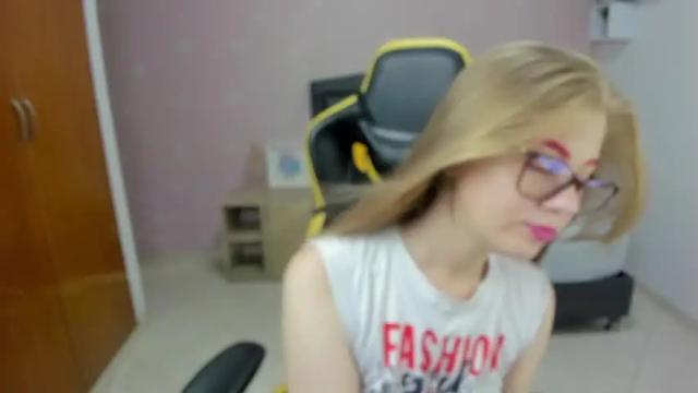 Image 11 of moon_lunna Stream on Chaturbate on 16 months ago