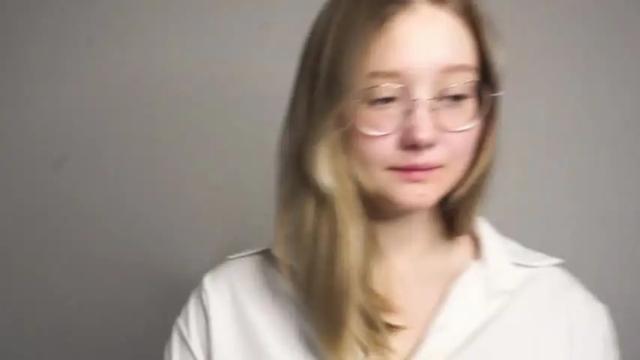 Image 6 of moon_milking Stream on Chaturbate on 18 months ago