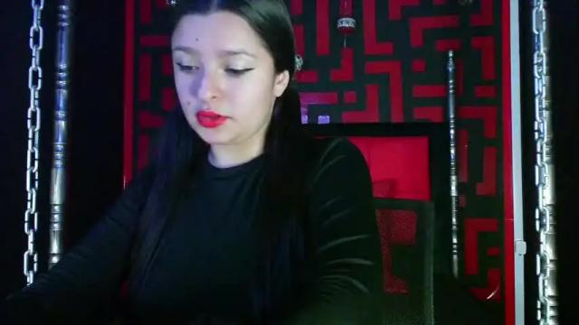 Image 7 of moon_of_saturno Stream on Chaturbate on 15 months ago
