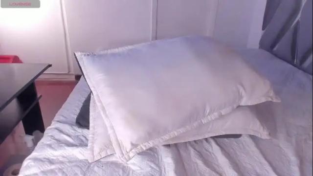 Image 10 of moon_swt_ Stream on Chaturbate on 1 month ago