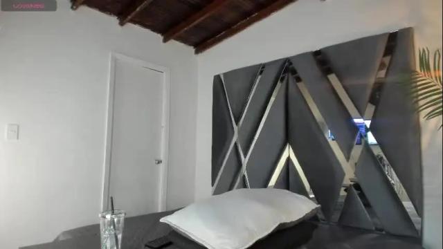 Image 2 of moon_swt_ Stream on Chaturbate on 1 month ago