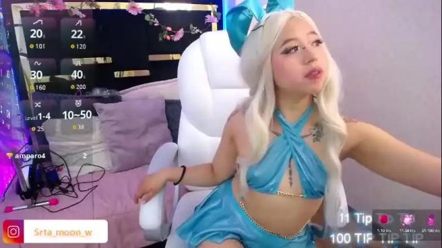Image 3 of moon_water__ Stream on Chaturbate on 1 month ago