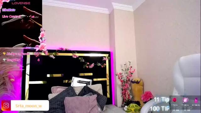 Image 12 of moon_water__ Stream on Chaturbate on 1 month ago