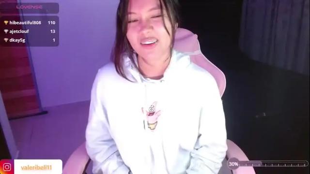 Image 4 of moonbella_bell Stream on Chaturbate on 11 days ago
