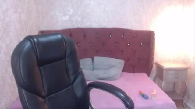 Image 12 of mooncharlotte Stream on Chaturbate on 2 months ago