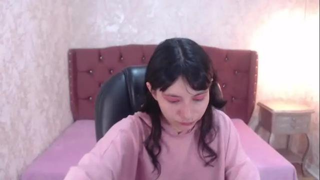 Image 7 of mooncharlotte Stream on Chaturbate on 2 months ago