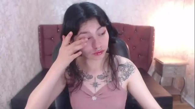 Image 4 of mooncharlotte Stream on Chaturbate on 2 months ago