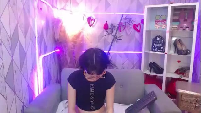 Image 4 of mooncharlotte Stream on Chaturbate on 2 months ago