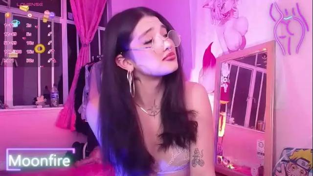 Image 8 of moonfiredance Stream on Chaturbate on 10 days ago