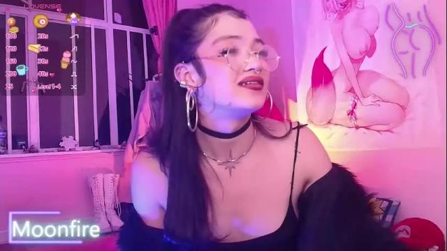 Image 3 of moonfiredance Stream on Chaturbate on 6 days ago
