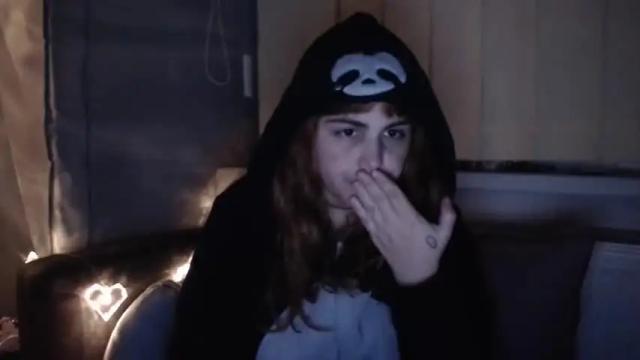 Image 3 of moonfox_ Stream on Chaturbate on 18 months ago