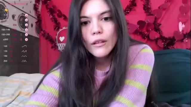 Image 2 of moonghosts Stream on Chaturbate on 15 months ago
