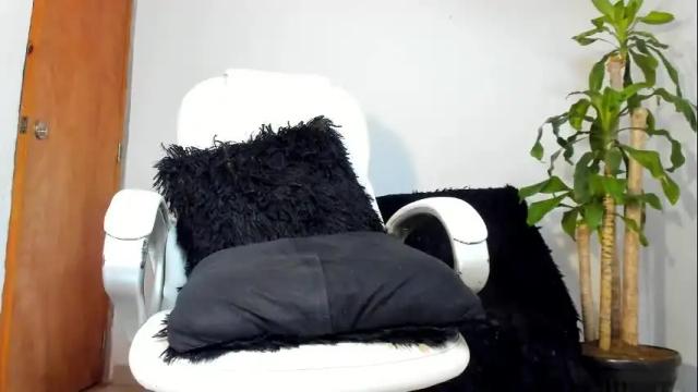 Image 11 of moonie_baddie Stream on Chaturbate on 1 month ago
