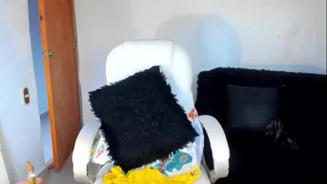 Image 10 of moonie_baddie Stream on Chaturbate on 1 month ago