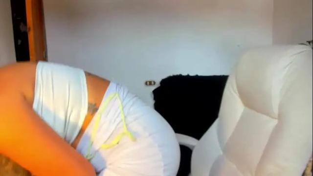 Thumbnail 1, moonie_baddie's Stream at Chaturbate, 1 month ago