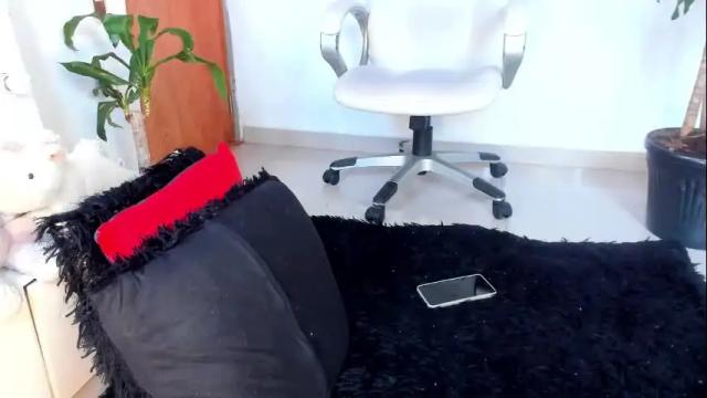 Image 3 of moonie_baddie Stream on Chaturbate on 1 month ago