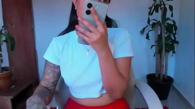 Image 4 of moonie_baddie Stream on Chaturbate on 1 month ago