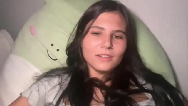 Image 3 of mooniminx Stream on Chaturbate on 1 month ago
